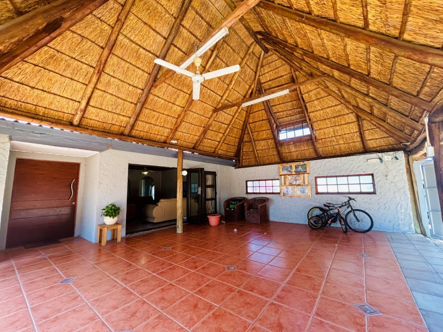 5 Bedroom Property for Sale in Pellissier Free State